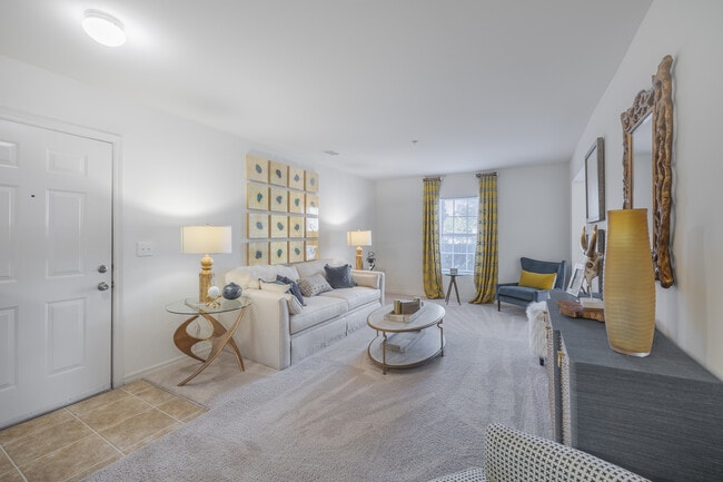 Cobblestone Village in Summerville, SC - Building Photo - Interior Photo