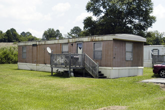 Weeping Willow MHP in Bowdon, GA - Building Photo - Building Photo