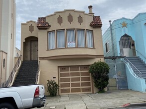 454 Goettingen St in San Francisco, CA - Building Photo - Building Photo