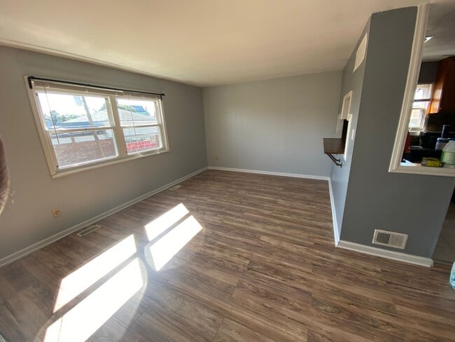 4421 Strahle St, Unit 2