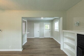 6633 Racine Dr in Dallas, TX - Building Photo - Building Photo