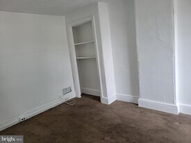 512 Chain St in Norristown, PA - Building Photo