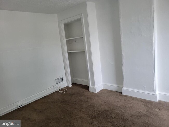 property at 512 Chain St