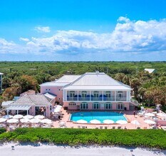 8840 S Sea Oaks Way in Vero Beach, FL - Building Photo - Building Photo