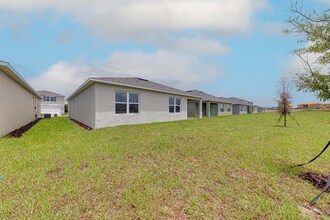 1245 Cascades Ave in Davenport, FL - Building Photo - Building Photo