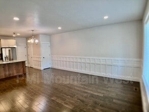 269 E Ellen Ln in North Salt Lake, UT - Building Photo - Building Photo