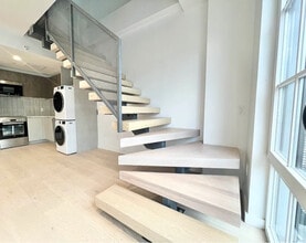 37-25 32nd St in Queens, NY - Building Photo - Building Photo