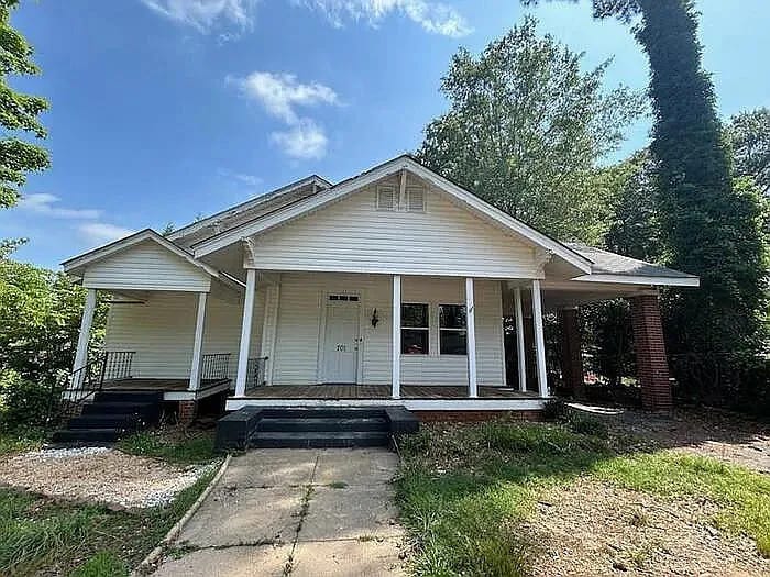 701 Elizabeth St in Anderson, SC - Building Photo