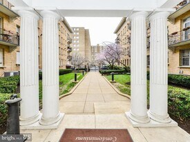 1401 Columbia Rd NW, Unit 105 in Washington, DC - Building Photo