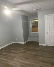 1136 Summer Brook Rd in Atlanta, GA - Building Photo - Building Photo