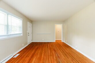 1108 Sherwood Forest Dr in Birmingham, AL - Building Photo - Building Photo