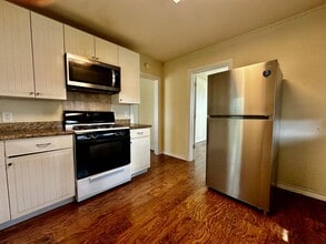 503 Roy St in Kerrville, TX - Building Photo - Building Photo