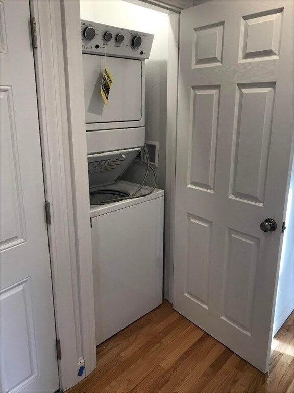 8 Perry St, Unit #1 in Brookline, MA - Building Photo - Building Photo