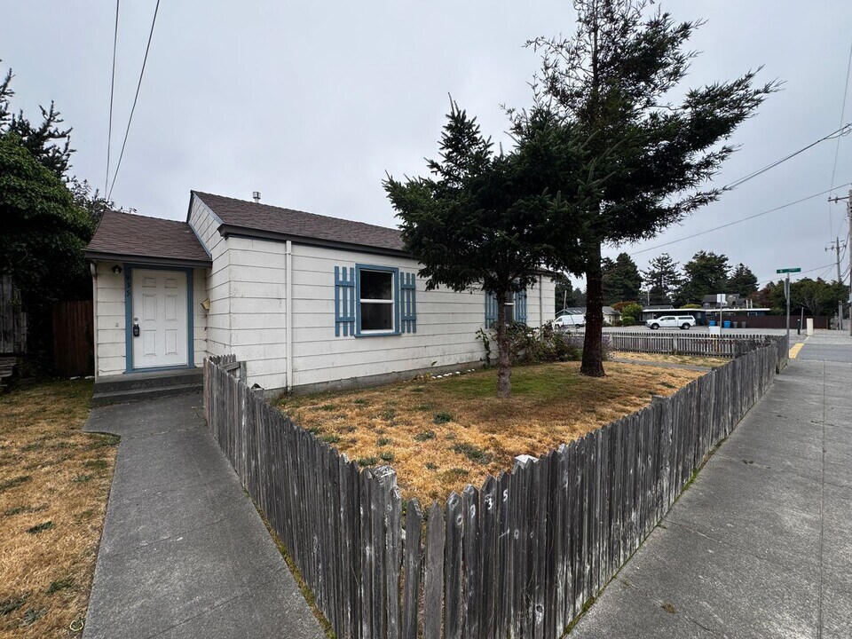 935-937 Del Norte St in Eureka, CA - Building Photo