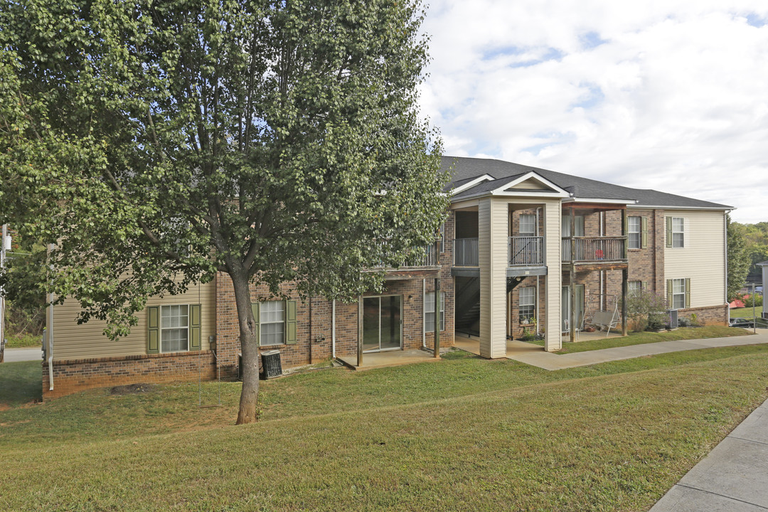 Ashton View Apartments in Morristown, TN - Foto de edificio
