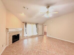 8514 Spotslyvania Ln in Houston, TX - Building Photo - Building Photo