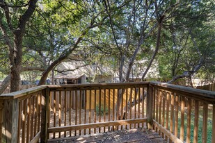 898 Sagewood Trail