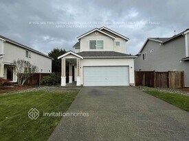 17911 36th Ave E in Tacoma, WA - Building Photo