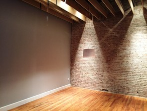 The Williamson Lofts in Cincinnati, OH - Building Photo - Interior Photo