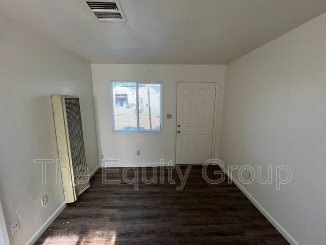 9330 Rd 236 in Terra Bella, CA - Building Photo - Building Photo