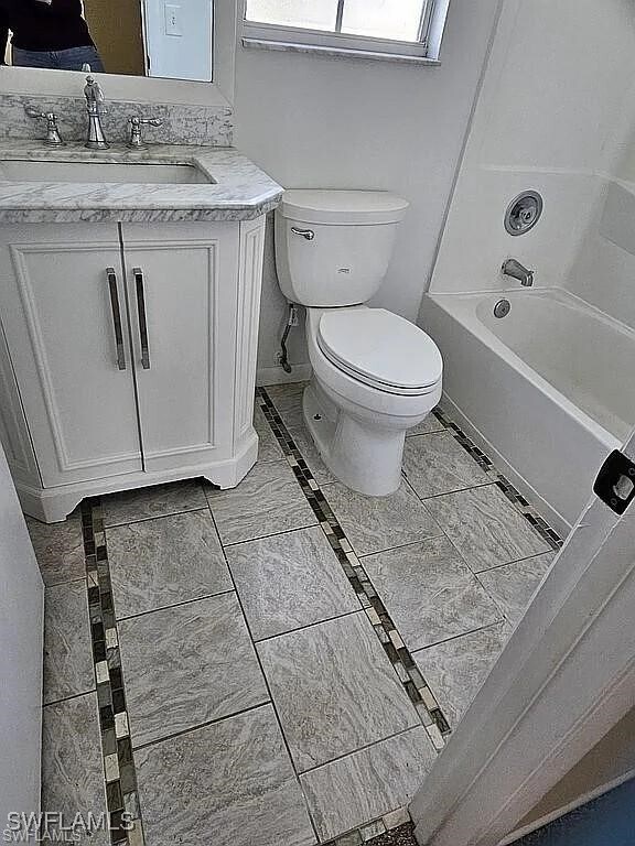 property at 6123 Lakefront Dr