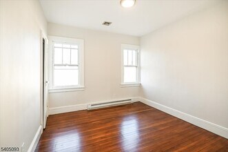 265 McBride Ave, Unit 267 in Paterson, NJ - Foto de edificio - Building Photo