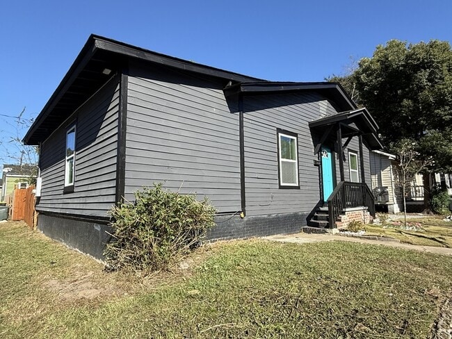 728 W 39th St in Savannah, GA - Building Photo - Building Photo