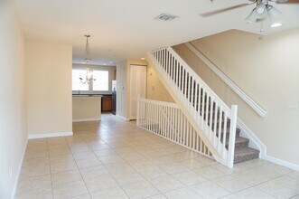 883 Millbrae Ct in West Palm Beach, FL - Building Photo - Building Photo