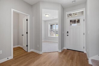 10410 Robinwood Rd in Victoria, MN - Building Photo - Building Photo