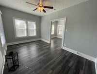 1111 Eddington St photo'