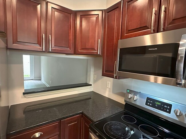 2958 Iron Gate Ln in Charlotte, NC - Building Photo - Building Photo
