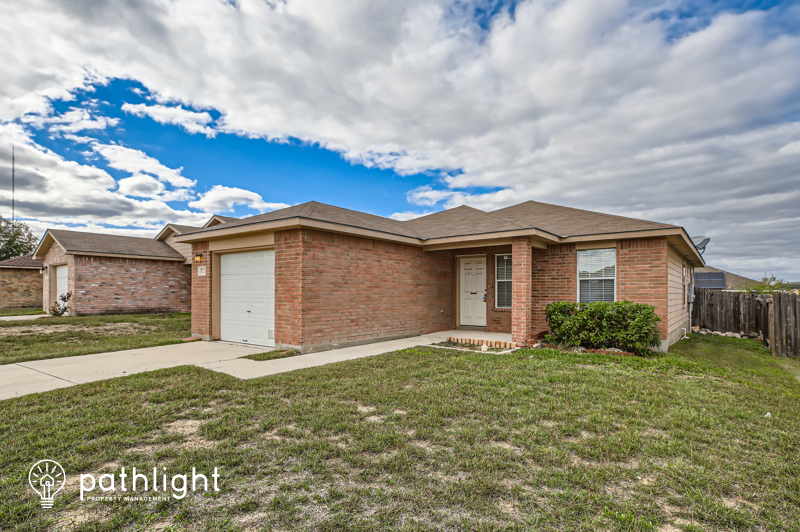 9227 Dublin Heights in San Antonio, TX - Building Photo