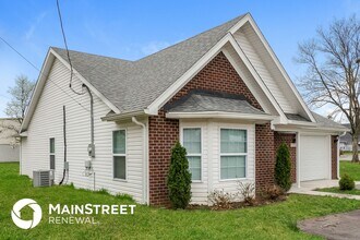 10713 Deering Rd in Louisville, KY - Foto de edificio - Building Photo