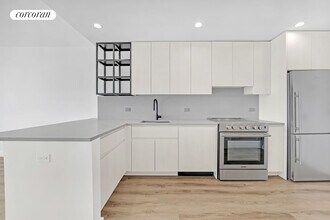 46-12 70th St in Queens, NY - Building Photo - Building Photo