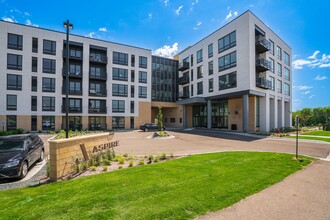 Aspire at CityPlace in Woodbury, MN - Foto de edificio - Building Photo