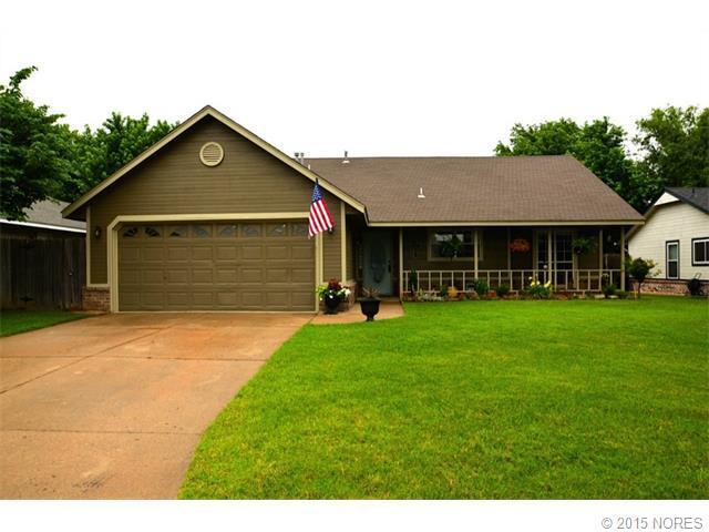 property at 9427 Magnolia Wood Dr