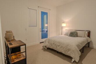 241 Proctor in Irvine, CA - Building Photo - Building Photo