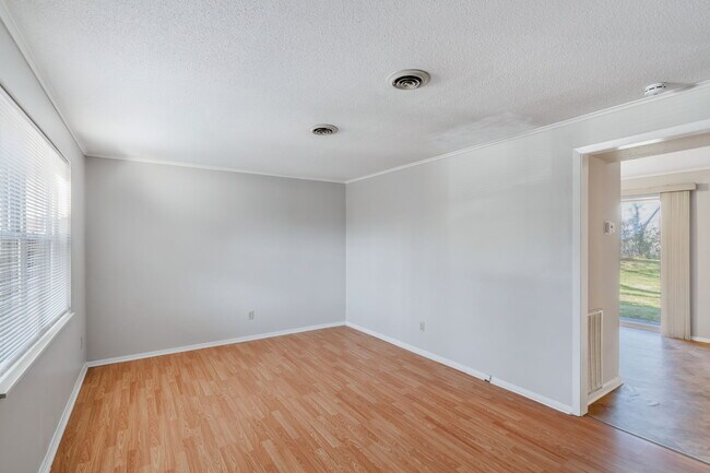 302 Wakefield Rd in Knoxville, TN - Building Photo - Building Photo