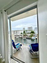 3615 NE 167th St in North Miami Beach, FL - Building Photo