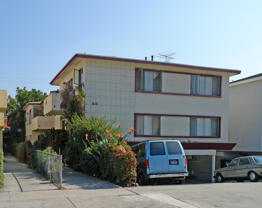 1466 S Wooster St in Los Angeles, CA - Building Photo