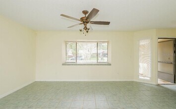 426 Benson St in Valrico, FL - Building Photo - Building Photo