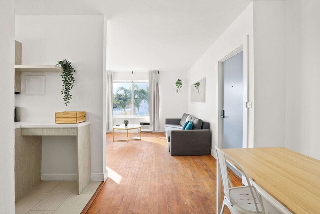 7340 Harding Ave in Miami Beach, FL - Building Photo - Building Photo