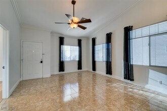 669 Pacific Cascades Dr in Henderson, NV - Building Photo - Building Photo