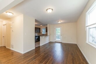 151 N Harrison St in Princeton, NJ - Foto de edificio - Building Photo