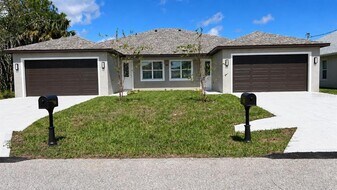 160 Coral Reef Ct N in Palm Coast, FL - Building Photo