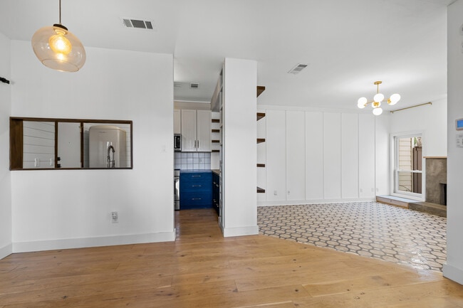 property at 5616 Preston Oaks Rd