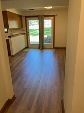 129 Fenway Dr, Unit 1 in Charles Town, WV - Building Photo - Building Photo