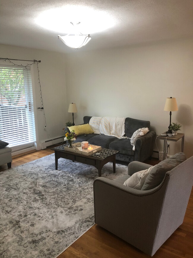 36 Westgate Rd, Unit 4 in Boston College, MA - Building Photo - Building Photo