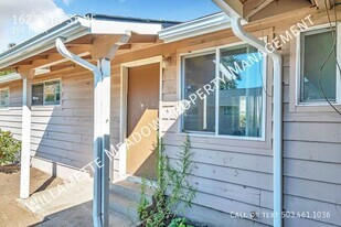 162 25th St NE in Salem, OR - Building Photo