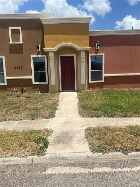 property at 3127 Scottland Dr